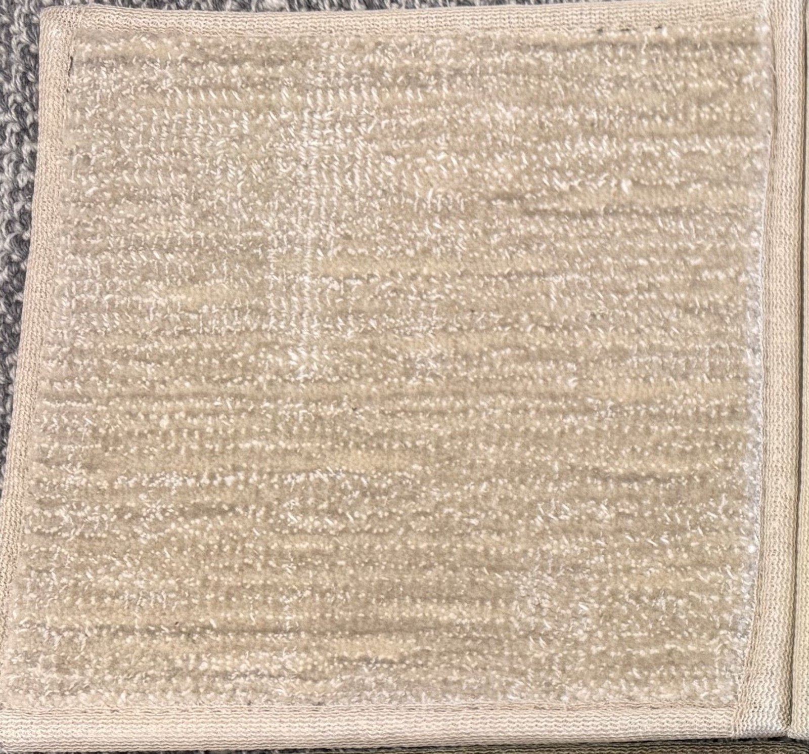 Lucia Mist - 15 x 28.9