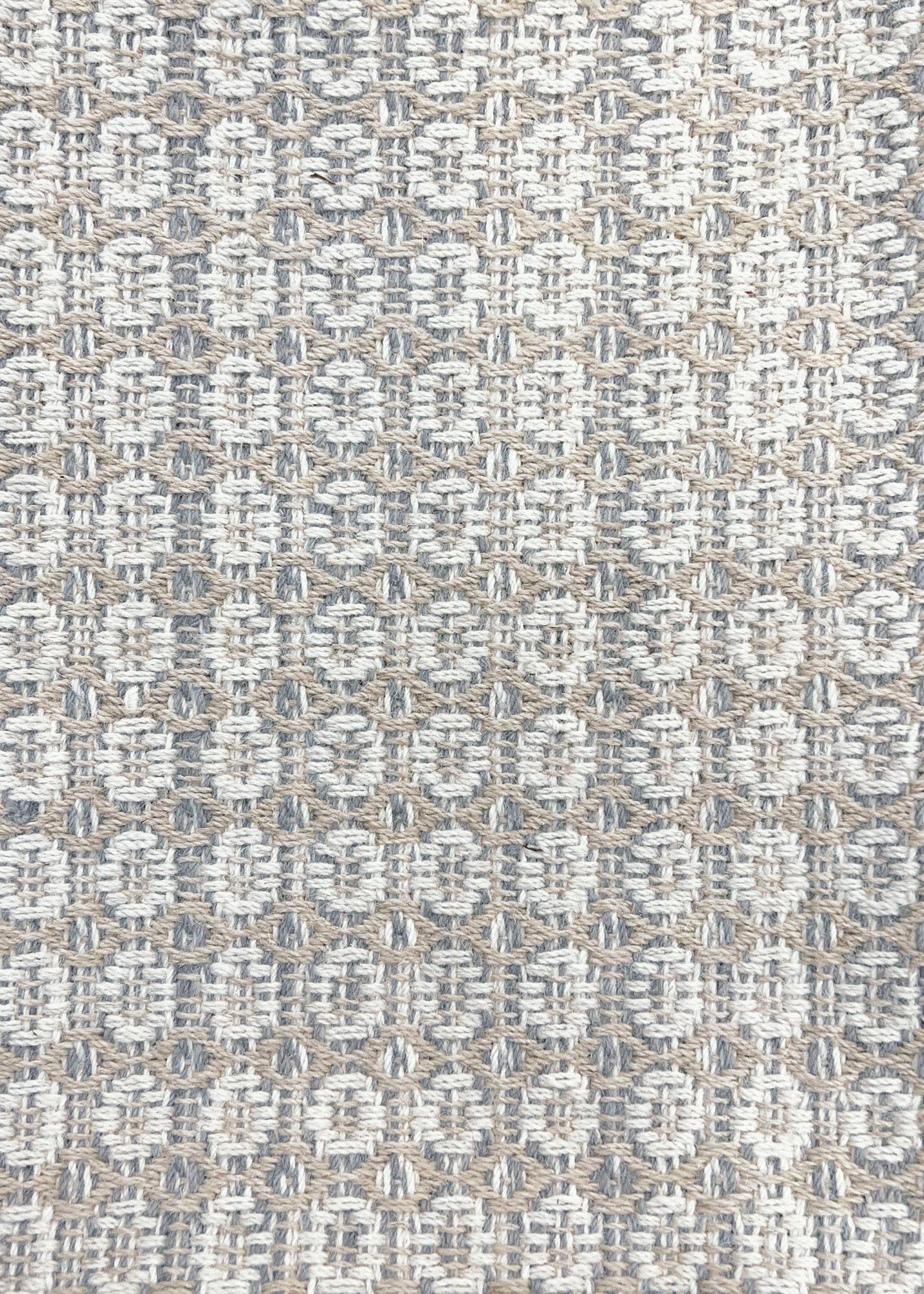 Chelsea Pebble White