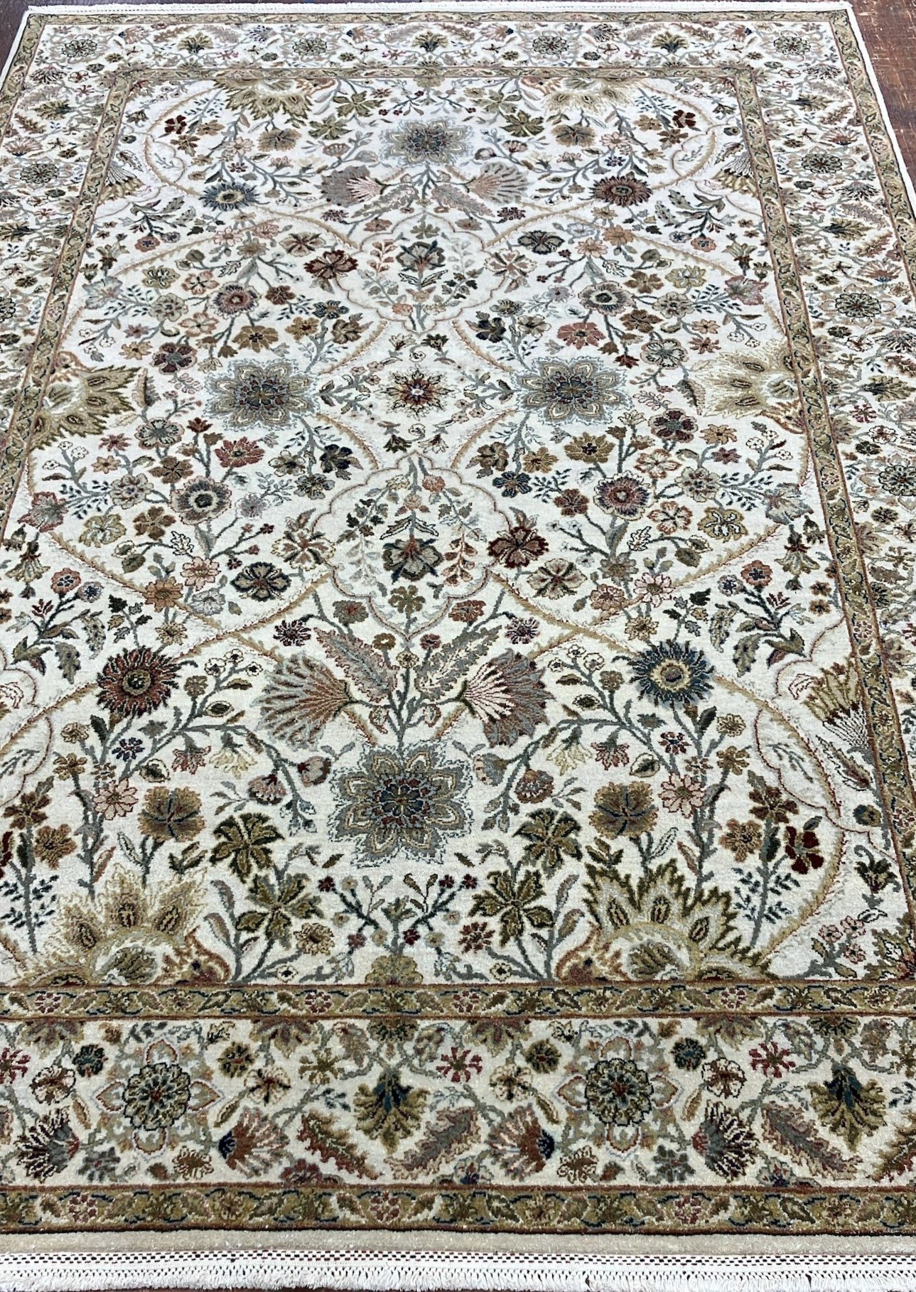 ST. RAPHAEL Ivy  IVORY - 6.0 x 9.2