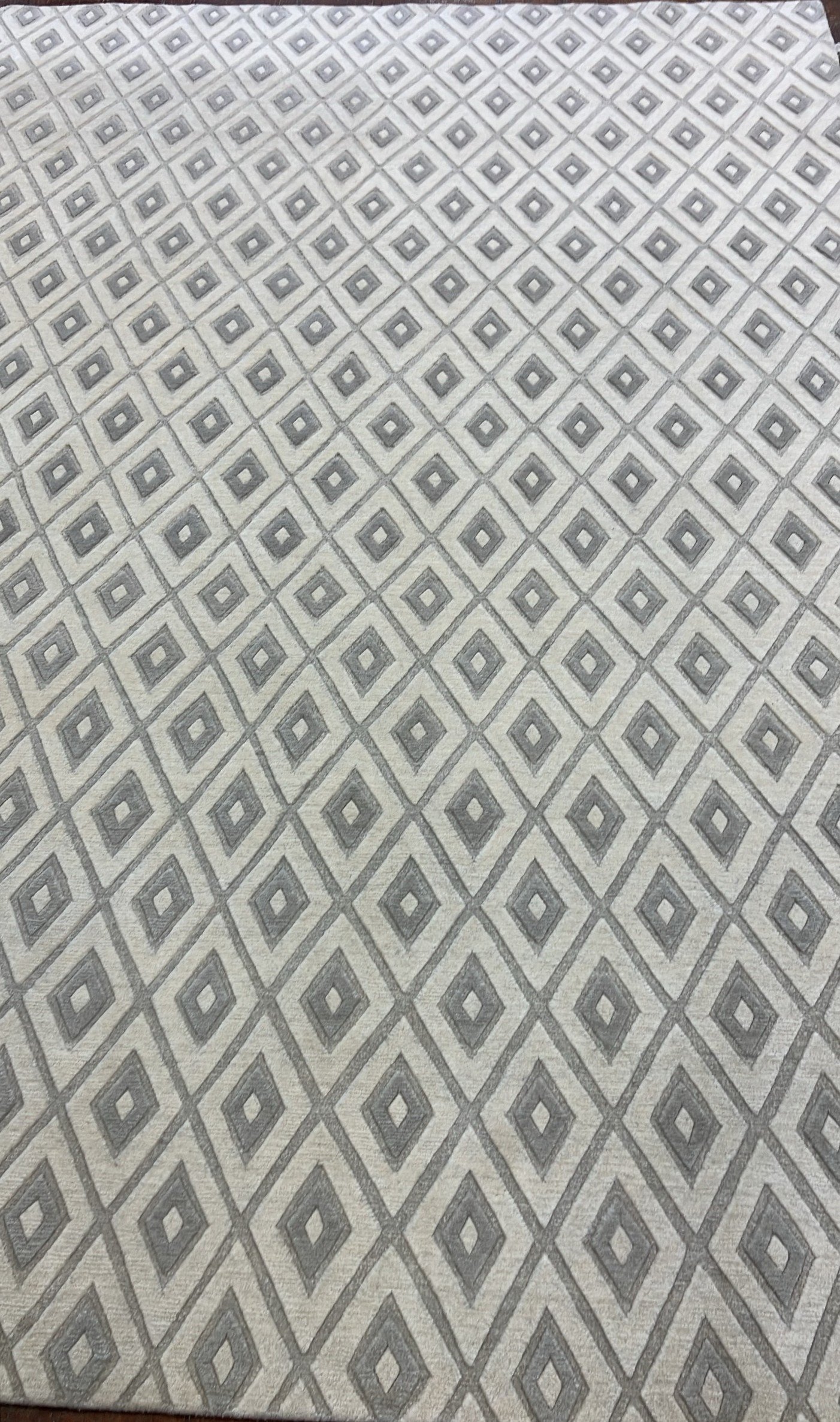 DIAMOND ON DIAMOND IVORY - 6 x 9